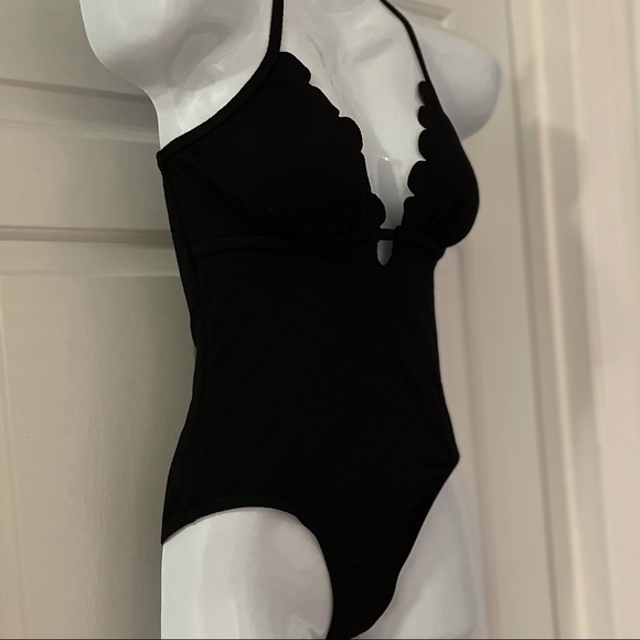 Scalloped Edge Bathing Suit, Black, Time and Tru size S (4-6) - Picture 2 of 16